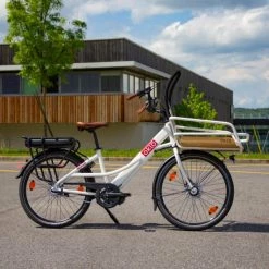 VÉLO CARGO COMPACT ÉLECTRIQUE - FAMILÉÖ 3 VITESSES BLANC 8 VÉLO CARGO COMPACT ÉLECTRIQUE - FAMILÉÖ 3 VITESSES BLANC -Vélos Vtt Soldes velo cargo compact electrique famileo 3 vitesses blanc 3 600x600 1