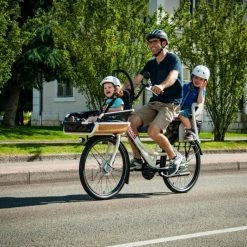 VÉLO CARGO COMPACT ÉLECTRIQUE - FAMILÉÖ 7 VITESSES BLANC + ACCESSOIRES ENFANT 7 VÉLO CARGO COMPACT ÉLECTRIQUE - FAMILÉÖ 7 VITESSES BLANC + ACCESSOIRES ENFANT -Vélos Vtt Soldes velo cargo compact electrique famileo 7 vitesses blanc accessoires enfant 2 600x600 1