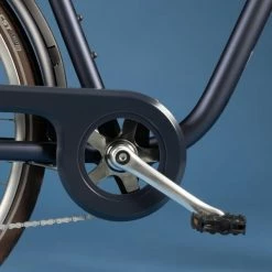 VELO DE VILLE ELECTRIQUE ELOPS 900 CADRE HAUT BLEU MARINE -Vélos Vtt Soldes velo de ville electrique elops 900 cadre haut bleu marine 17 600x600 1