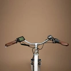 VÉLO VILLE ÉLECTRIQUE CONNECTÉ ELOPS 920 E CONNECT LF BLANC -Vélos Vtt Soldes velo ville electrique connecte elops 920 e connect lf blanc 8 600x600 1