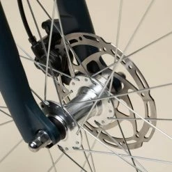 VÉLO VILLE ÉLECTRIQUE CONNECTÉ ELOPS 920 E CONNECT LF BLANC -Vélos Vtt Soldes velo ville electrique connecte elops 920 e connect lf vert fonce 4 600x600 2