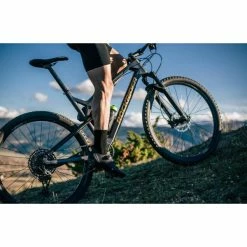 VÉLO VTT TOUT SUSPENDU ROCKRIDER XC 500 S 29'' CARBONE 29 VÉLO VTT TOUT SUSPENDU ROCKRIDER XC 500 S 29'' CARBONE -Vélos Vtt Soldes velo vtt tout suspendu rockrider xc 500 s 29 carbone 13 600x600 1